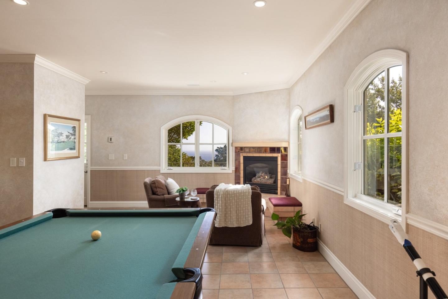 Detail Gallery Image 33 of 44 For 1564 Sonado Rd, Pebble Beach,  CA 93953 - 5 Beds | 5/3 Baths