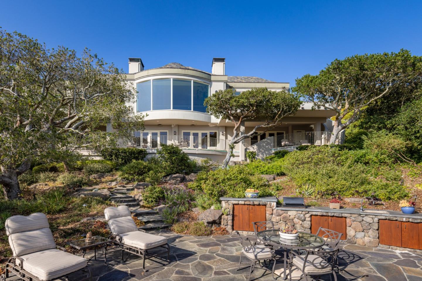 Detail Gallery Image 36 of 44 For 1564 Sonado Rd, Pebble Beach,  CA 93953 - 5 Beds | 5/3 Baths