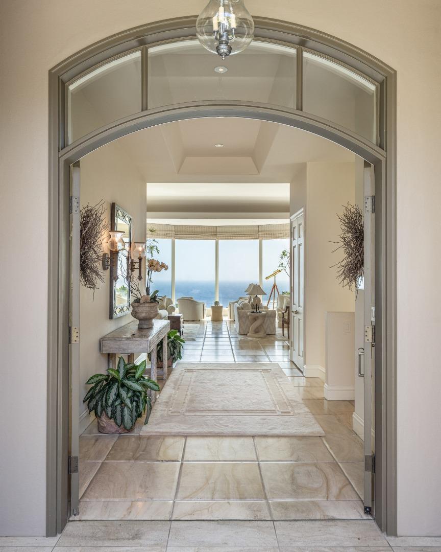 Detail Gallery Image 4 of 44 For 1564 Sonado Rd, Pebble Beach,  CA 93953 - 5 Beds | 5/3 Baths