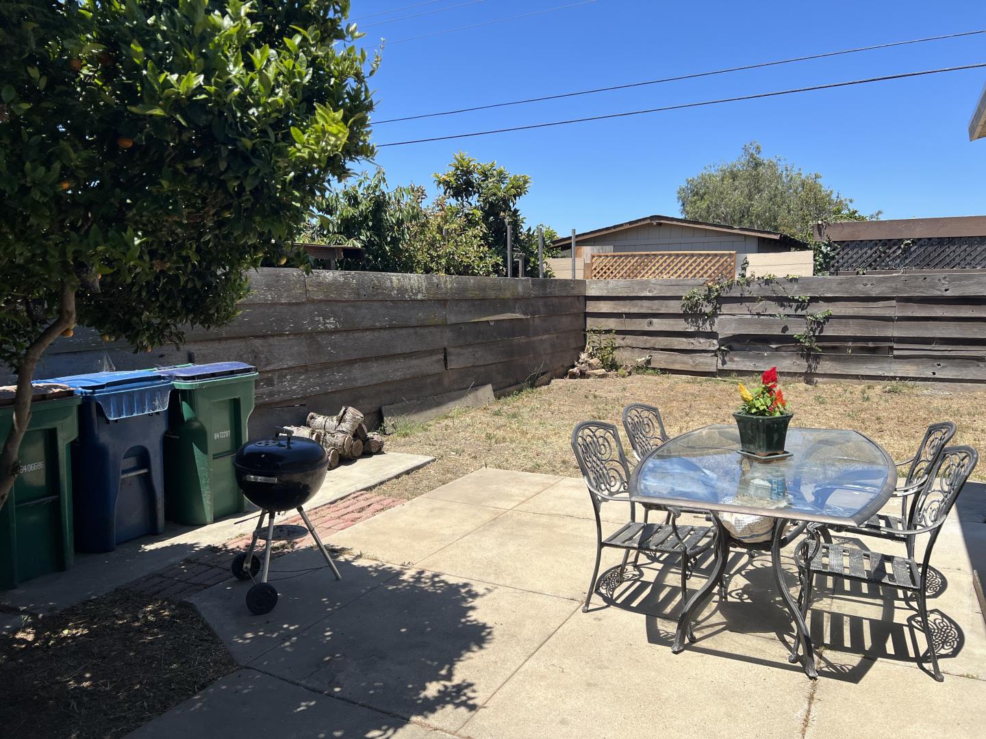 Detail Gallery Image 10 of 12 For 1455 Marin Ave, Salinas,  CA 93906 - 3 Beds | 1/1 Baths