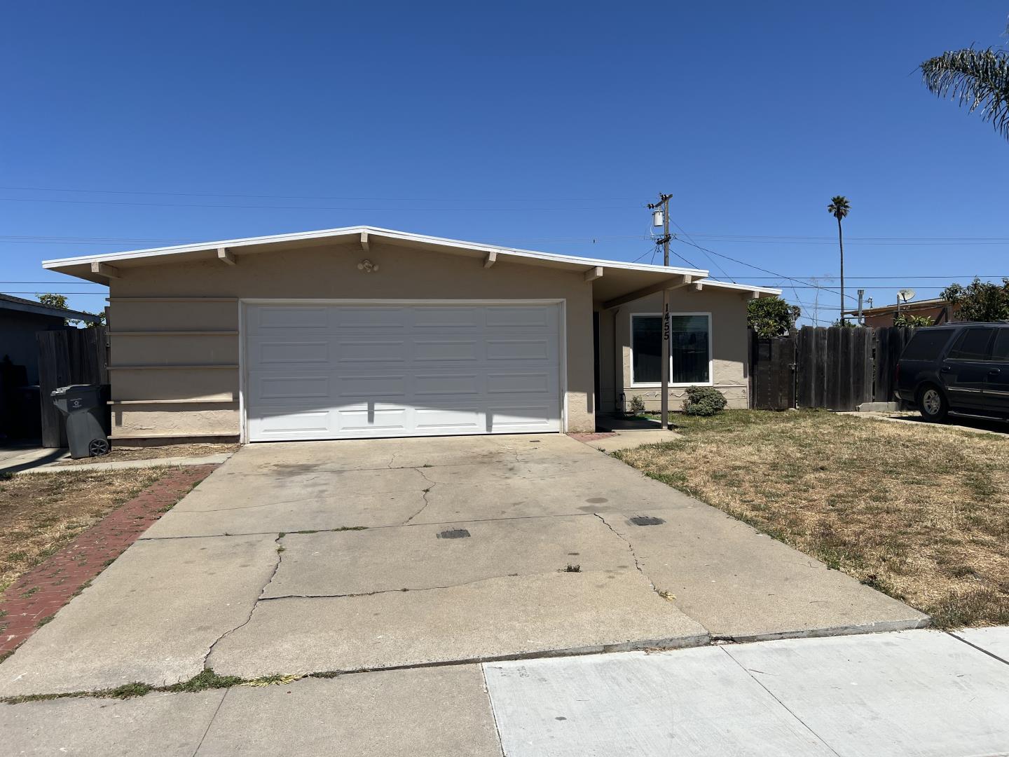 Detail Gallery Image 2 of 12 For 1455 Marin Ave, Salinas,  CA 93906 - 3 Beds | 1/1 Baths