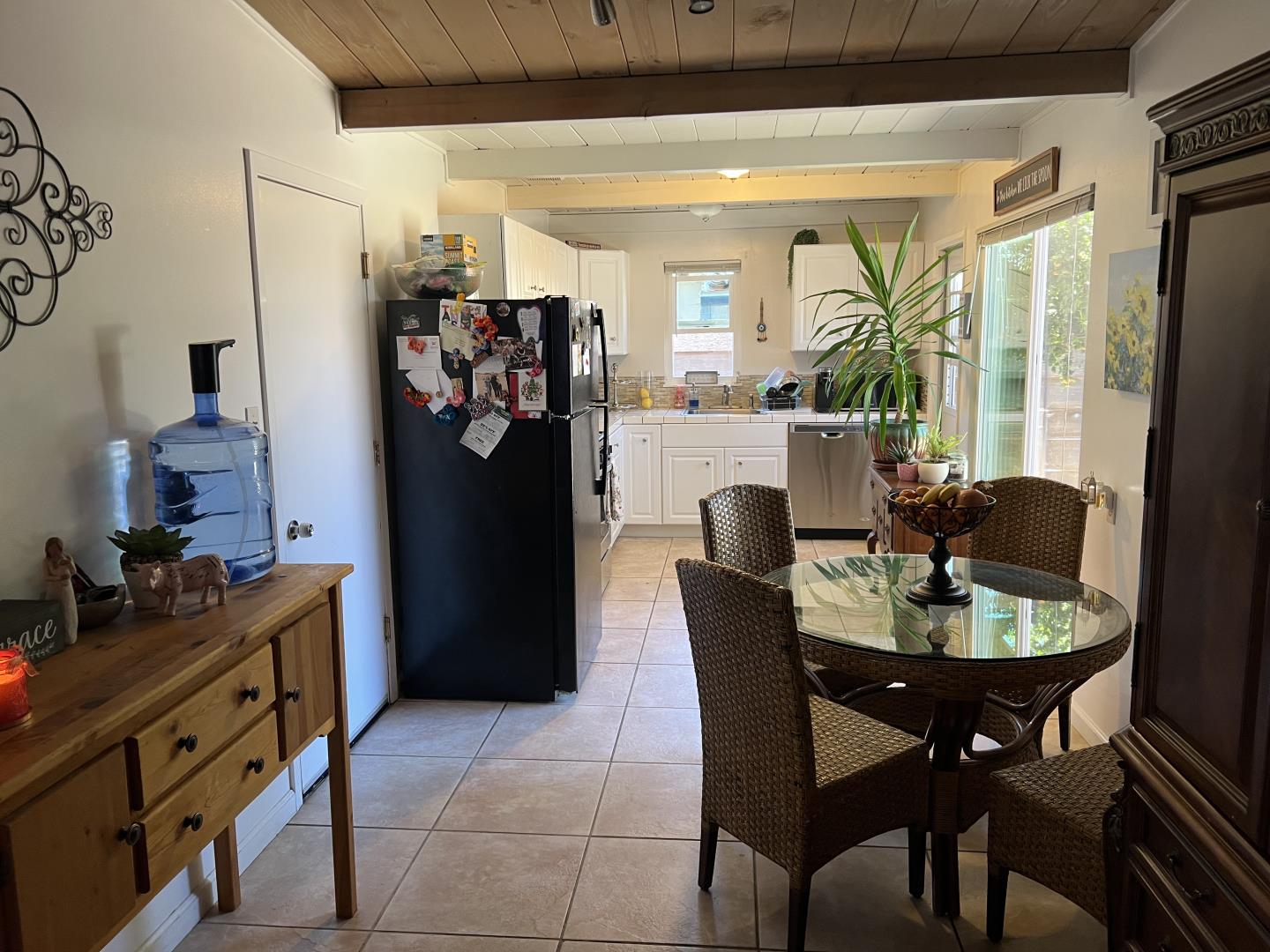 Detail Gallery Image 4 of 12 For 1455 Marin Ave, Salinas,  CA 93906 - 3 Beds | 1/1 Baths