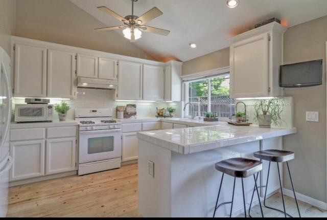Detail Gallery Image 12 of 25 For 18240 Ransen Ct, Morgan Hill,  CA 95037 - 3 Beds | 2 Baths