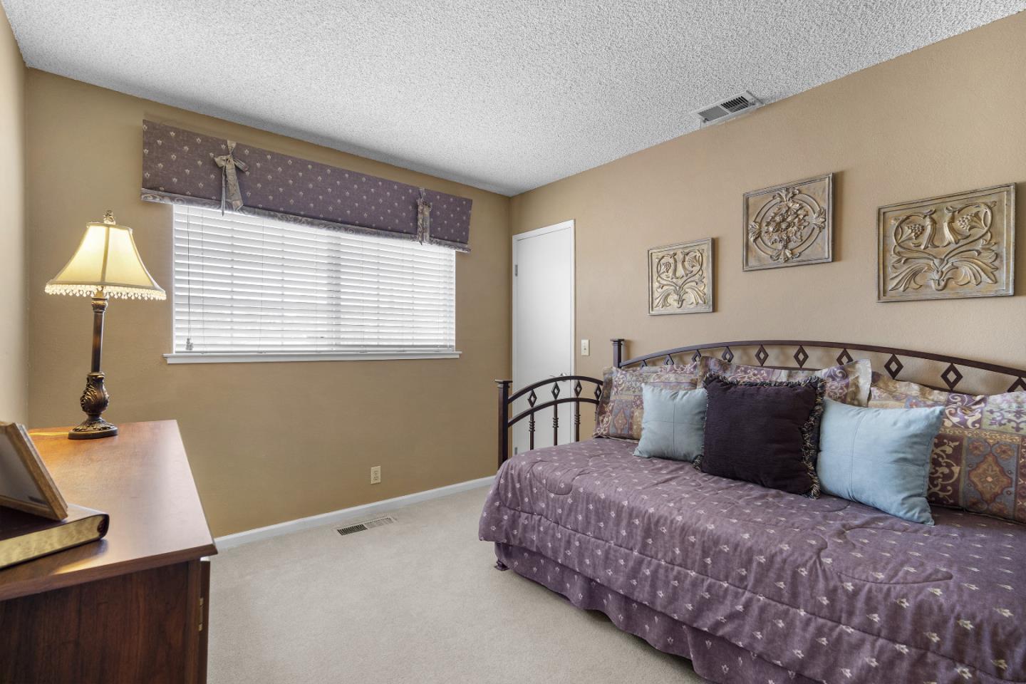 Detail Gallery Image 29 of 43 For 488 Churchill Park Dr, San Jose,  CA 95136 - 4 Beds | 2/1 Baths