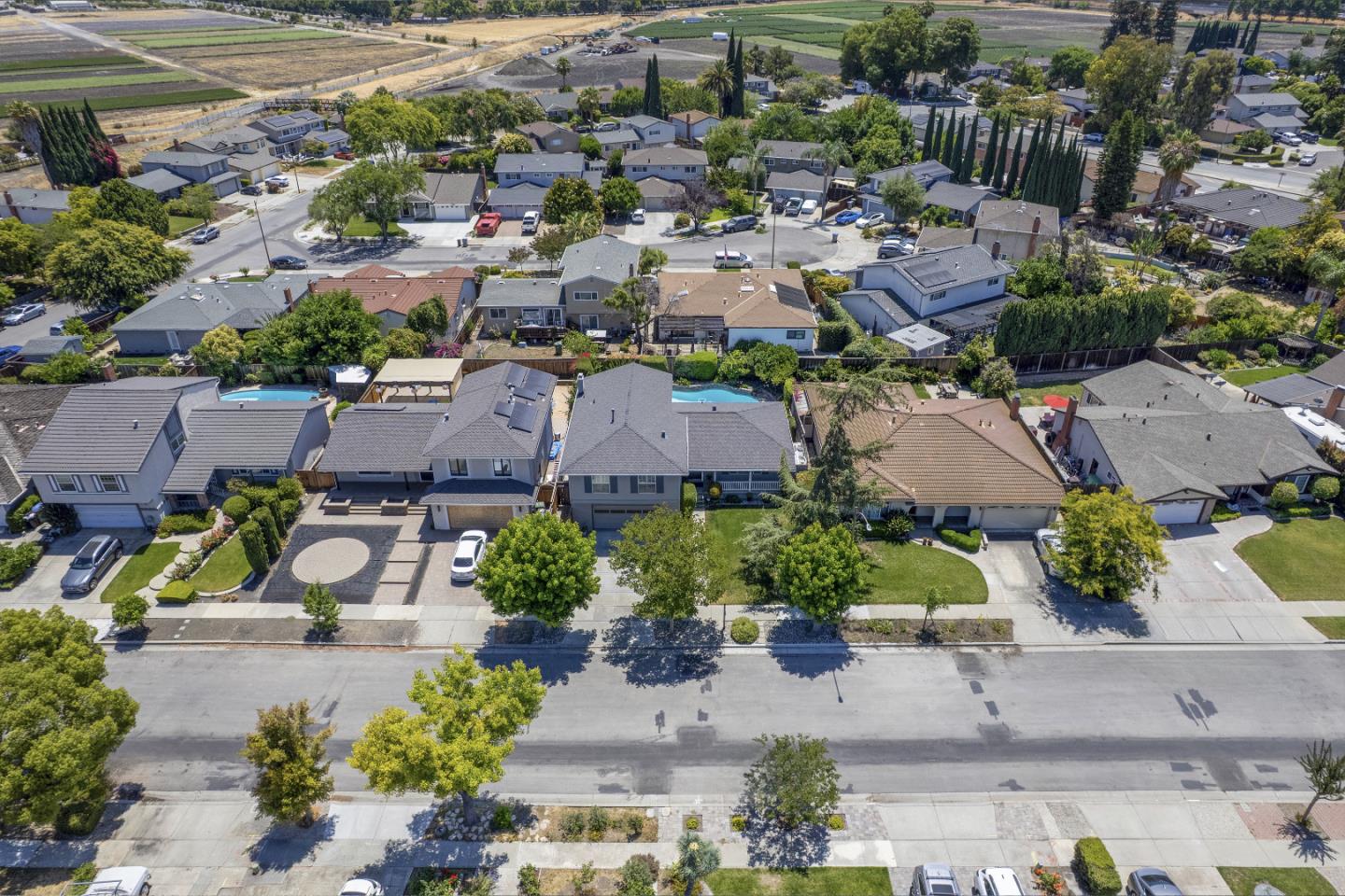 Detail Gallery Image 39 of 43 For 488 Churchill Park Dr, San Jose,  CA 95136 - 4 Beds | 2/1 Baths
