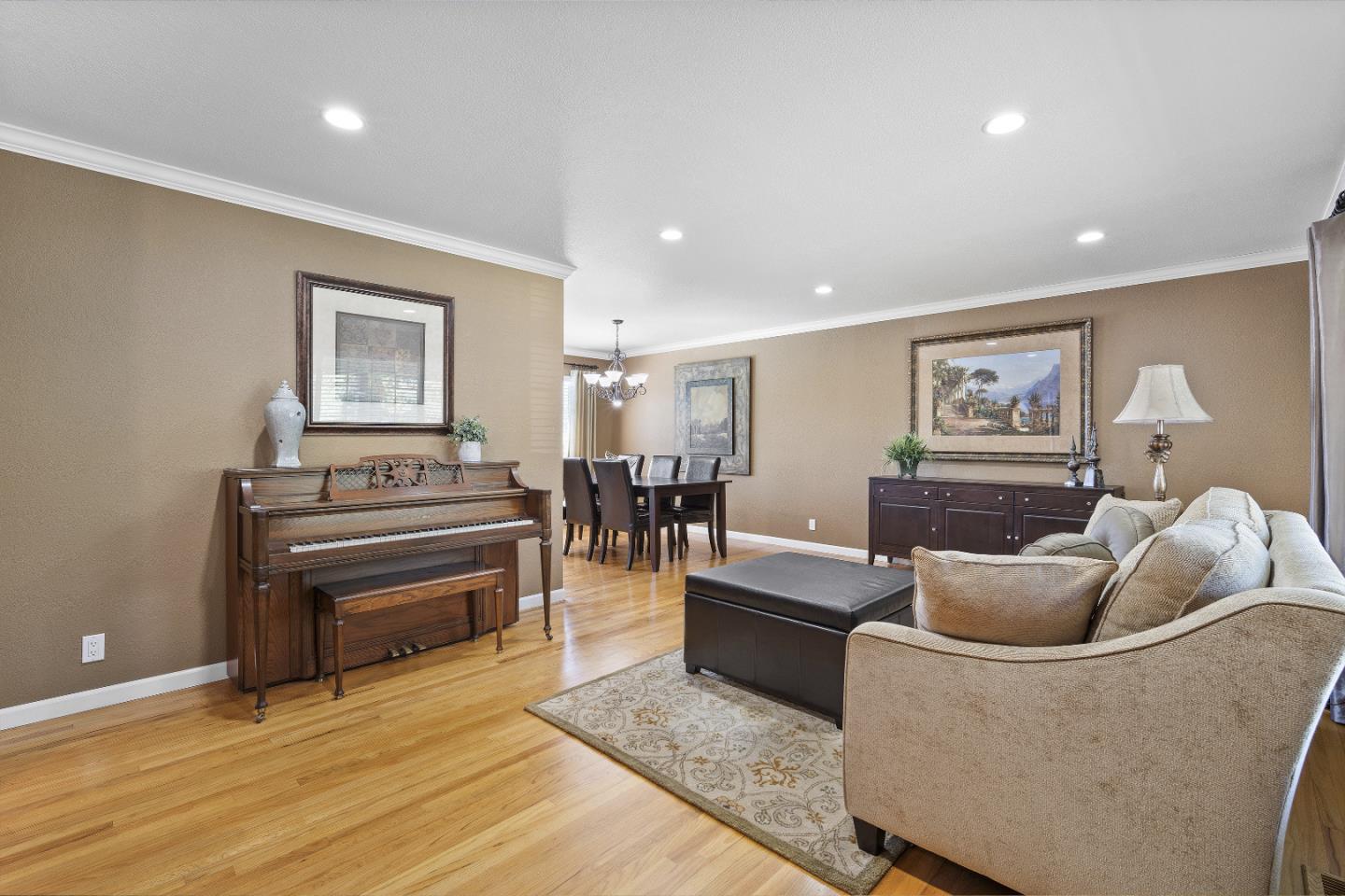 Detail Gallery Image 6 of 43 For 488 Churchill Park Dr, San Jose,  CA 95136 - 4 Beds | 2/1 Baths