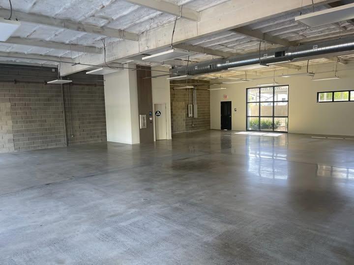 Detail Gallery Image 2 of 3 For 259 Moffett Blvd, Mountain View,  CA 94043 - – Beds | – Baths