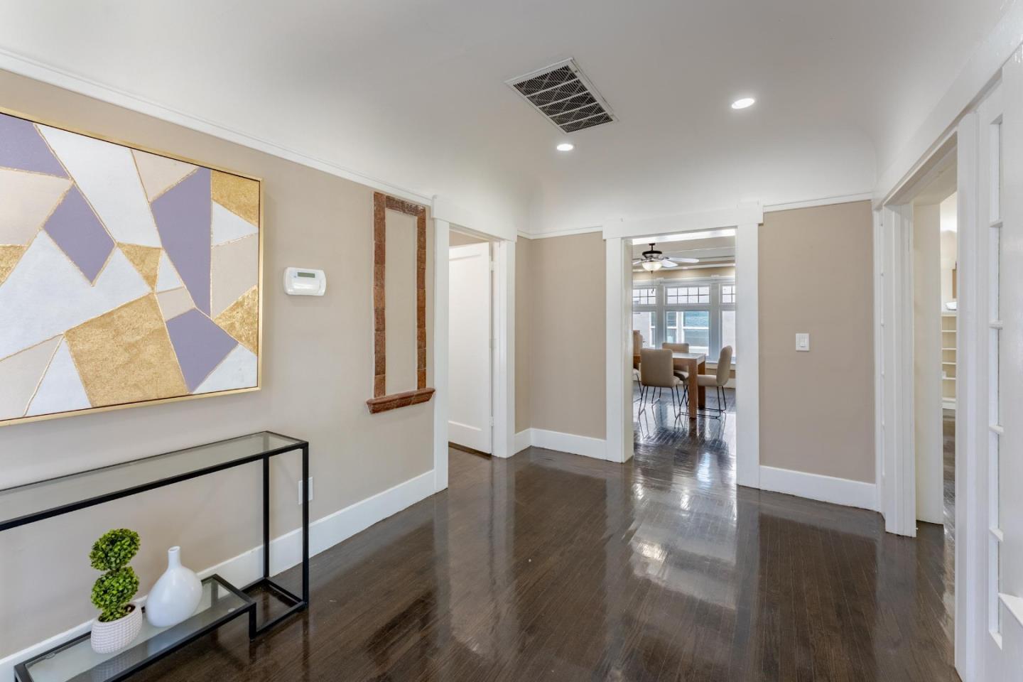 Detail Gallery Image 6 of 38 For 623 N 1st St, San Jose,  CA 95112 - 2 Beds | 1/1 Baths