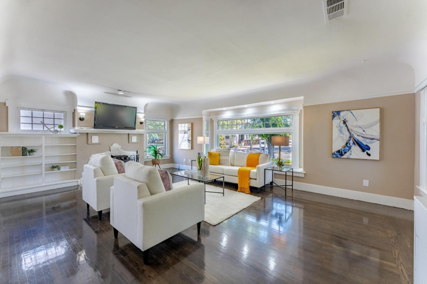 Detail Gallery Image 8 of 38 For 623 N 1st St, San Jose,  CA 95112 - 2 Beds | 1/1 Baths