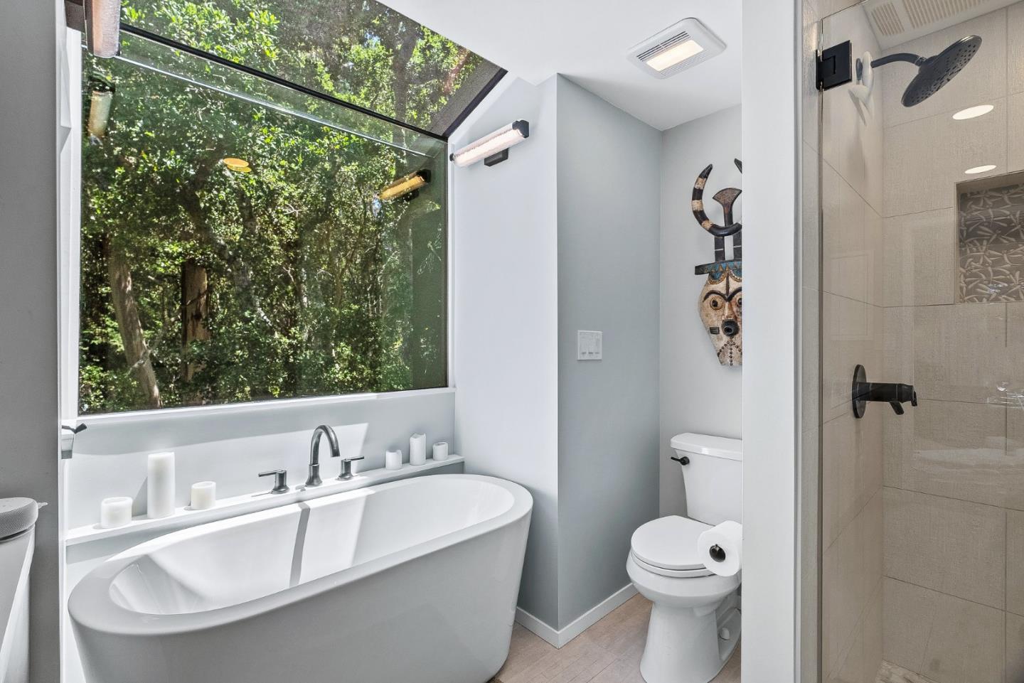 Detail Gallery Image 29 of 53 For 21 Kite Hill Rd, Santa Cruz,  CA 95060 - 4 Beds | 3/1 Baths