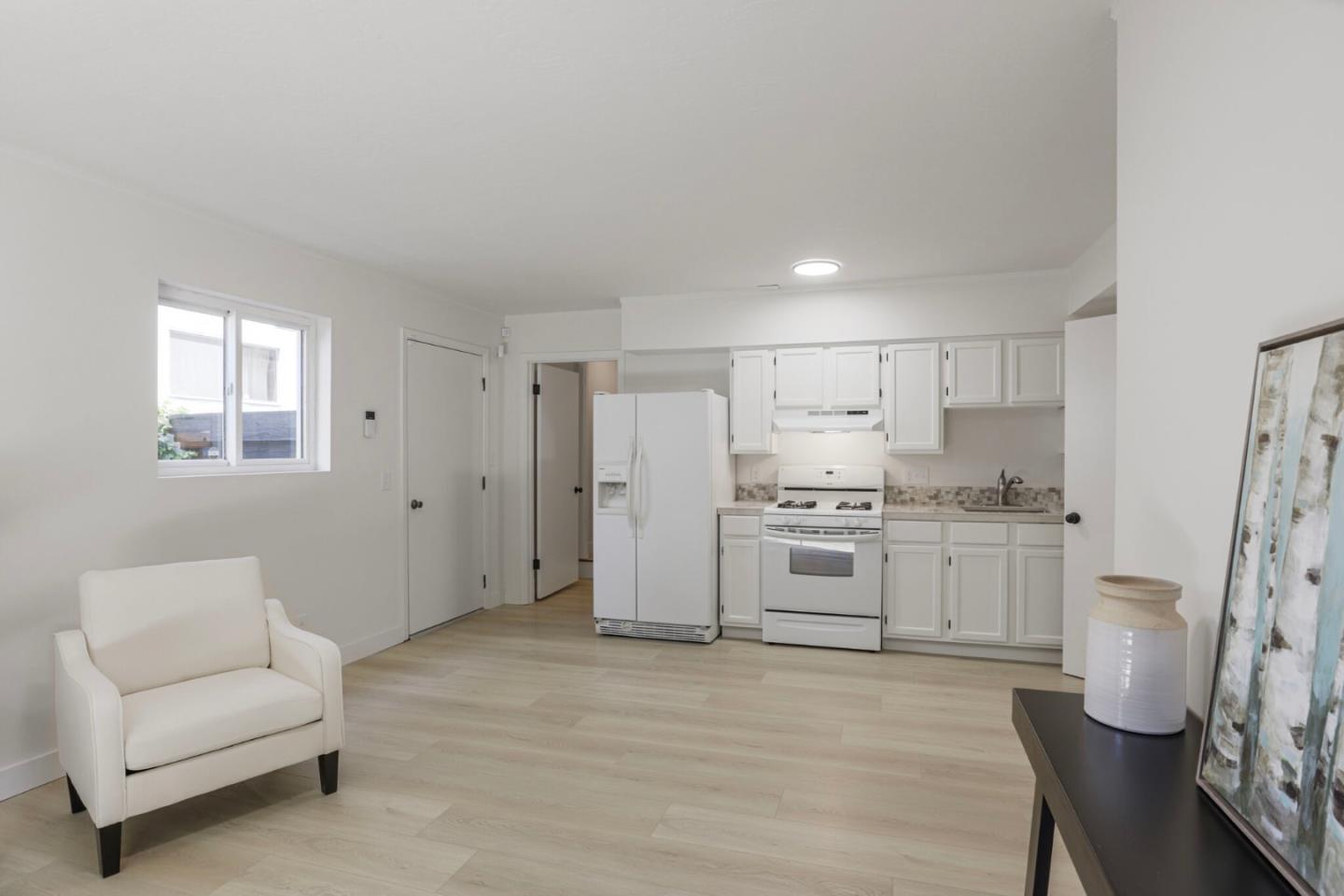 Detail Gallery Image 31 of 53 For 585 Maple Ave, San Bruno,  CA 94066 - 3 Beds | 3 Baths
