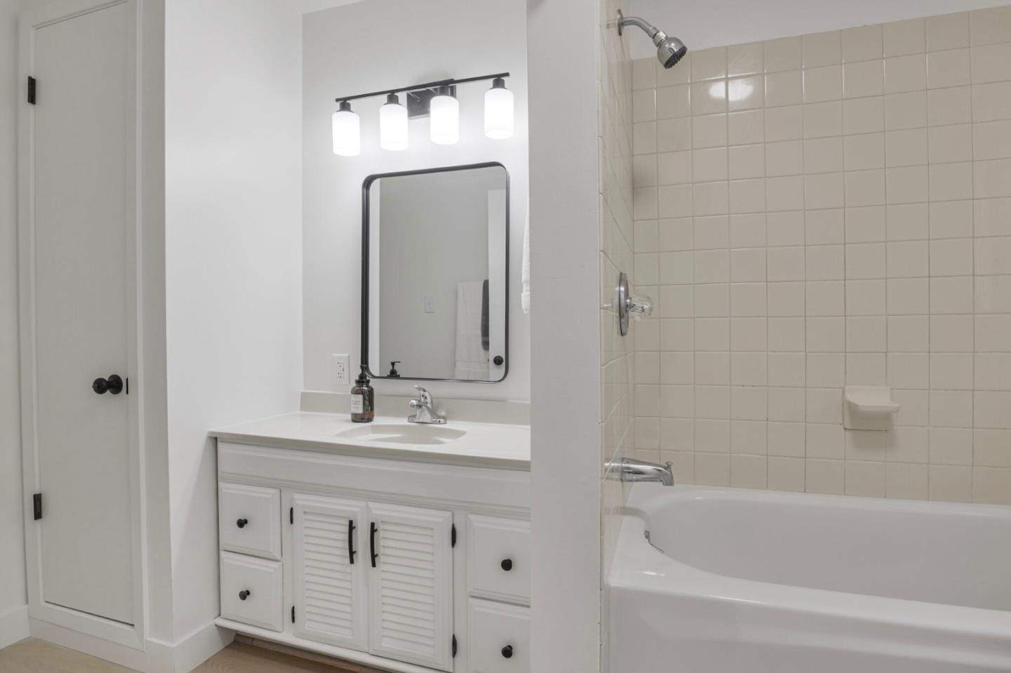 Detail Gallery Image 38 of 53 For 585 Maple Ave, San Bruno,  CA 94066 - 3 Beds | 3 Baths