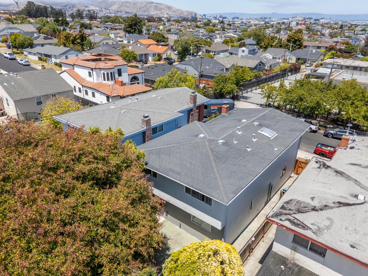 Detail Gallery Image 52 of 53 For 585 Maple Ave, San Bruno,  CA 94066 - 3 Beds | 3 Baths