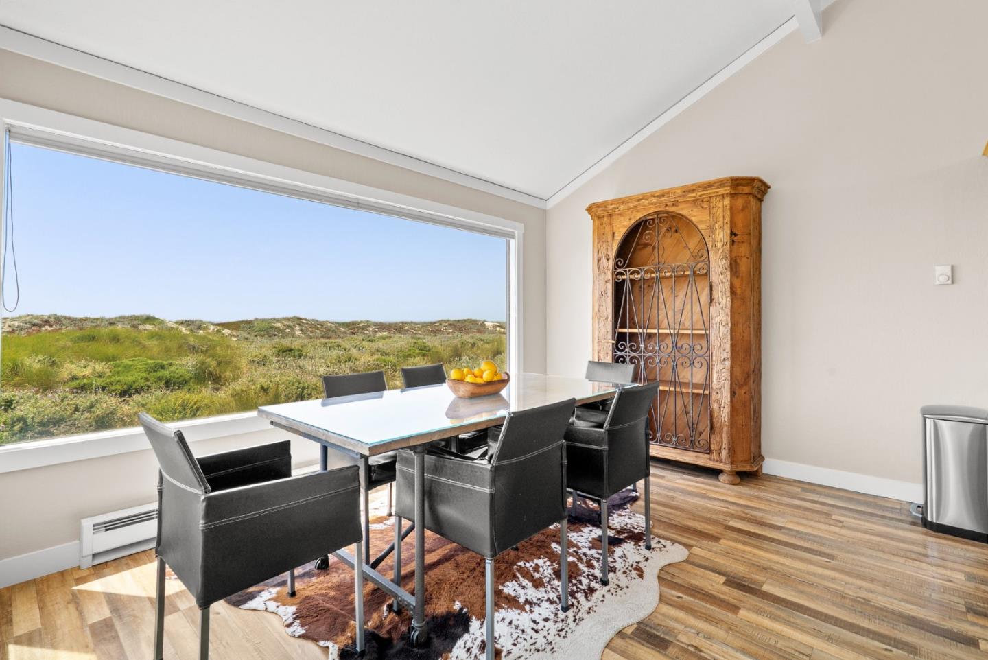 Detail Gallery Image 14 of 55 For 160 Monterey Dunes Way, Moss Landing,  CA 95039 - 3 Beds | 2 Baths