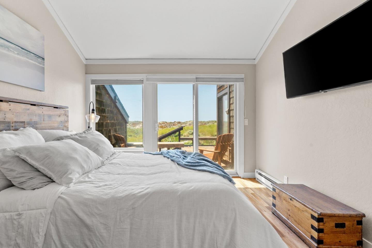 Detail Gallery Image 24 of 55 For 160 Monterey Dunes Way, Moss Landing,  CA 95039 - 3 Beds | 2 Baths