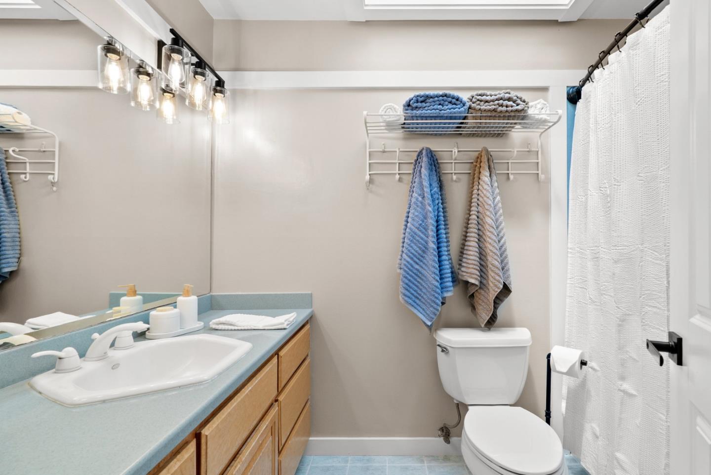 Detail Gallery Image 32 of 55 For 160 Monterey Dunes Way, Moss Landing,  CA 95039 - 3 Beds | 2 Baths