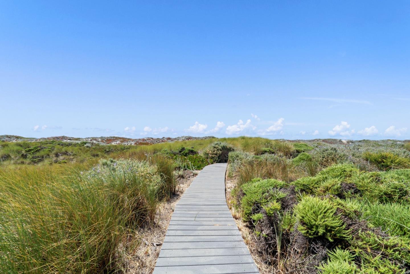 Detail Gallery Image 41 of 55 For 160 Monterey Dunes Way, Moss Landing,  CA 95039 - 3 Beds | 2 Baths