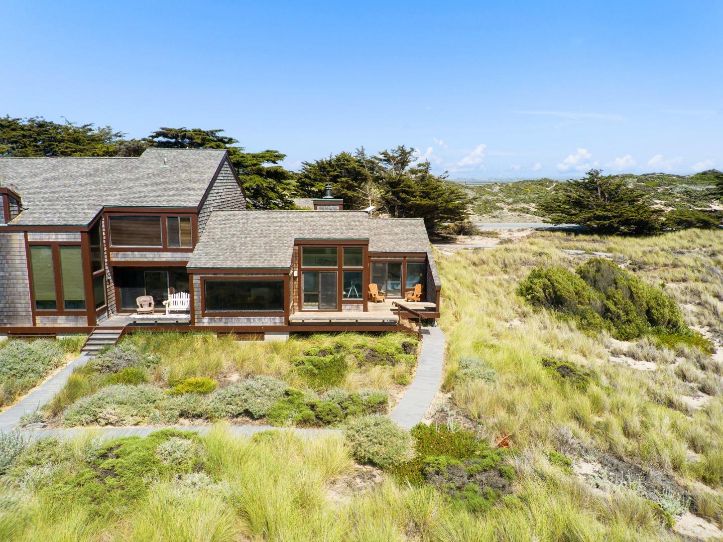 Detail Gallery Image 43 of 55 For 160 Monterey Dunes Way, Moss Landing,  CA 95039 - 3 Beds | 2 Baths