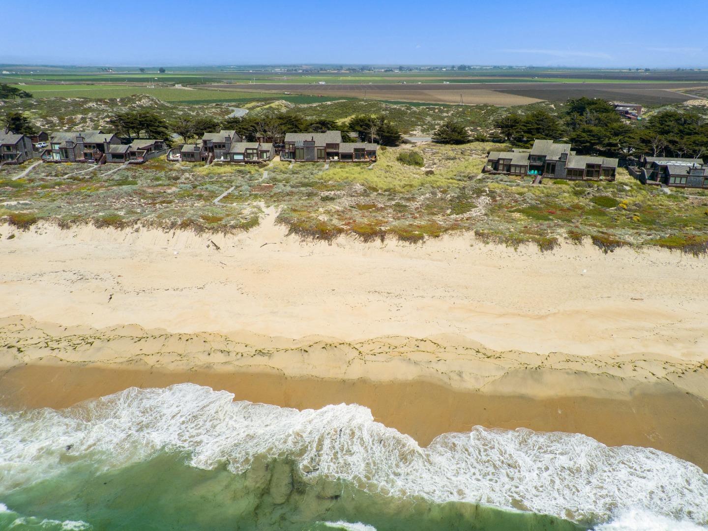 Detail Gallery Image 47 of 55 For 160 Monterey Dunes Way, Moss Landing,  CA 95039 - 3 Beds | 2 Baths