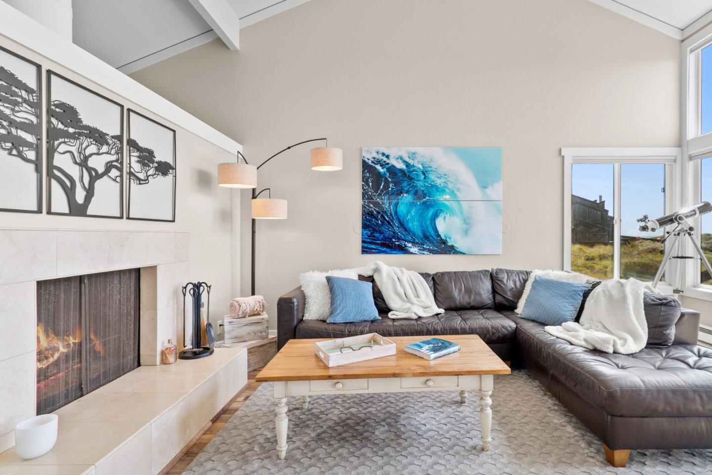 Detail Gallery Image 8 of 55 For 160 Monterey Dunes Way, Moss Landing,  CA 95039 - 3 Beds | 2 Baths