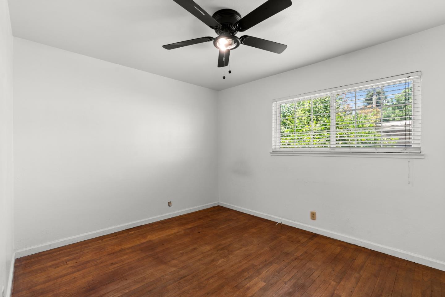 Detail Gallery Image 19 of 35 For 190 W Mckenzie Ave, Stockton,  CA 95204 - 4 Beds | 3 Baths