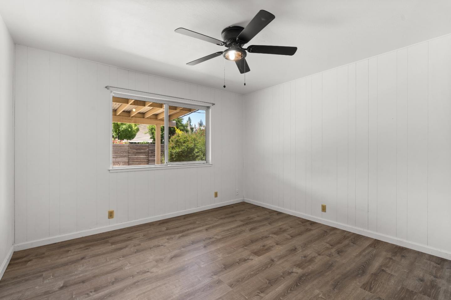 Detail Gallery Image 24 of 35 For 190 W Mckenzie Ave, Stockton,  CA 95204 - 4 Beds | 3 Baths