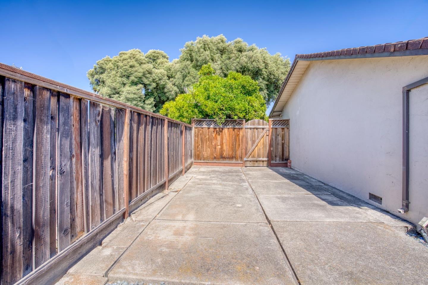 Detail Gallery Image 38 of 47 For 5381 Carryback Ave, San Jose,  CA 95111 - 3 Beds | 2 Baths