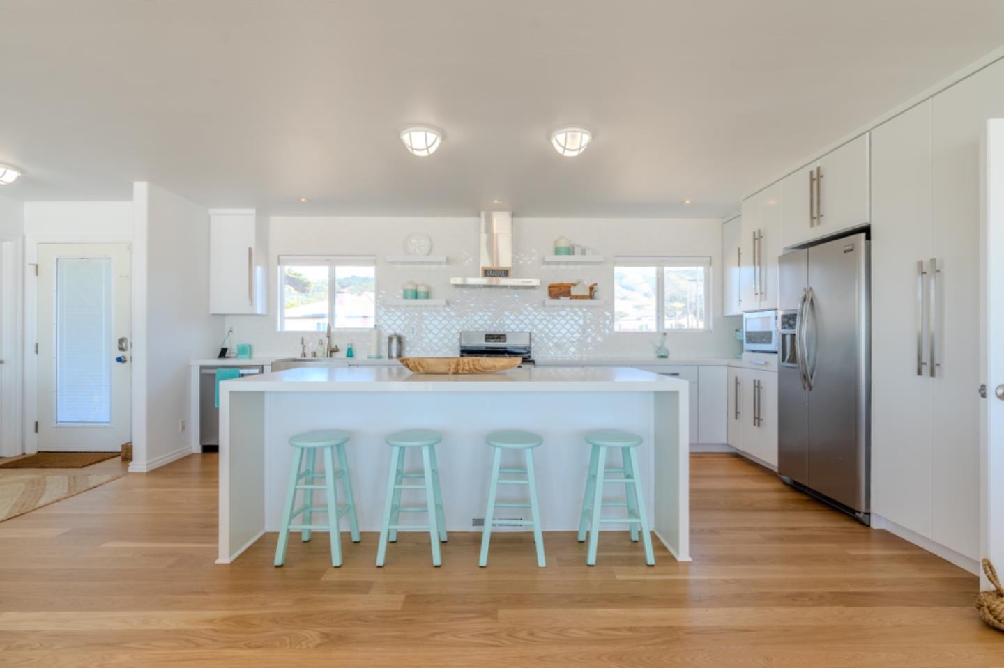 Detail Gallery Image 12 of 61 For 236 Shoreview Ave, Pacifica,  CA 94044 - 2 Beds | 2 Baths