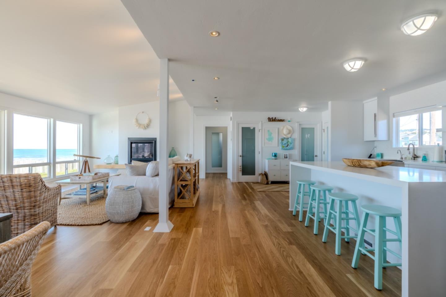 Detail Gallery Image 15 of 61 For 236 Shoreview Ave, Pacifica,  CA 94044 - 2 Beds | 2 Baths