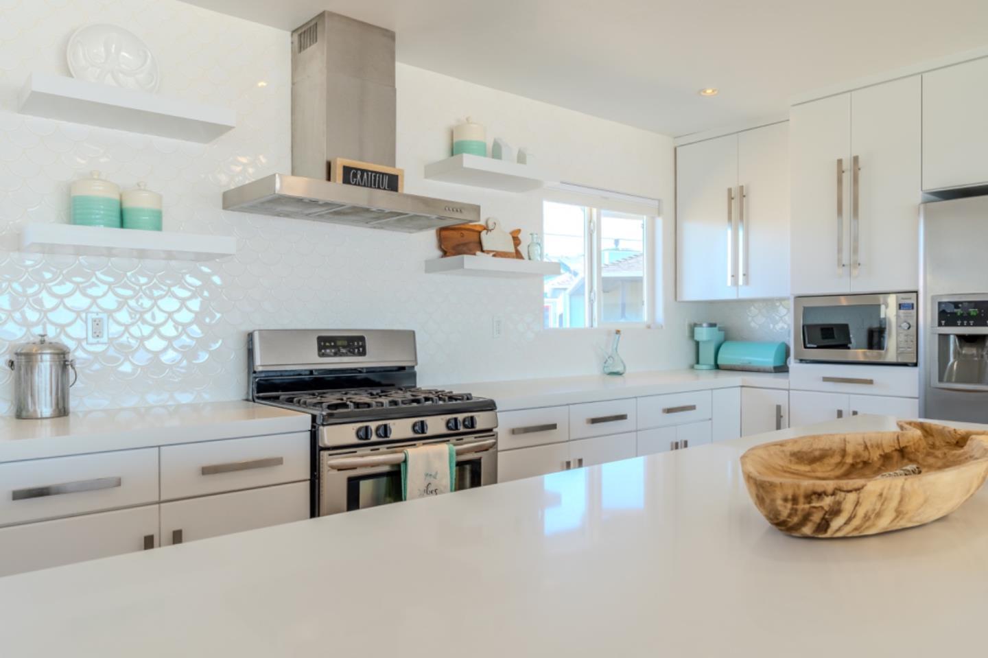 Detail Gallery Image 17 of 61 For 236 Shoreview Ave, Pacifica,  CA 94044 - 2 Beds | 2 Baths