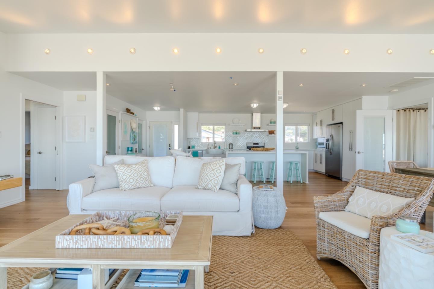 Detail Gallery Image 20 of 61 For 236 Shoreview Ave, Pacifica,  CA 94044 - 2 Beds | 2 Baths