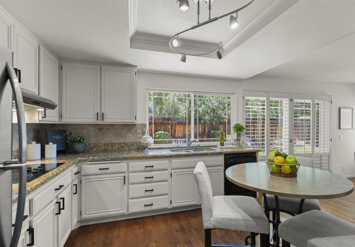 Detail Gallery Image 10 of 34 For 5420 Century Plaza Way, San Jose,  CA 95111 - 4 Beds | 2 Baths