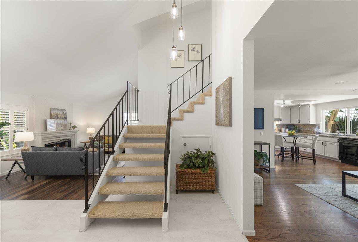 Detail Gallery Image 19 of 34 For 5420 Century Plaza Way, San Jose,  CA 95111 - 4 Beds | 2 Baths