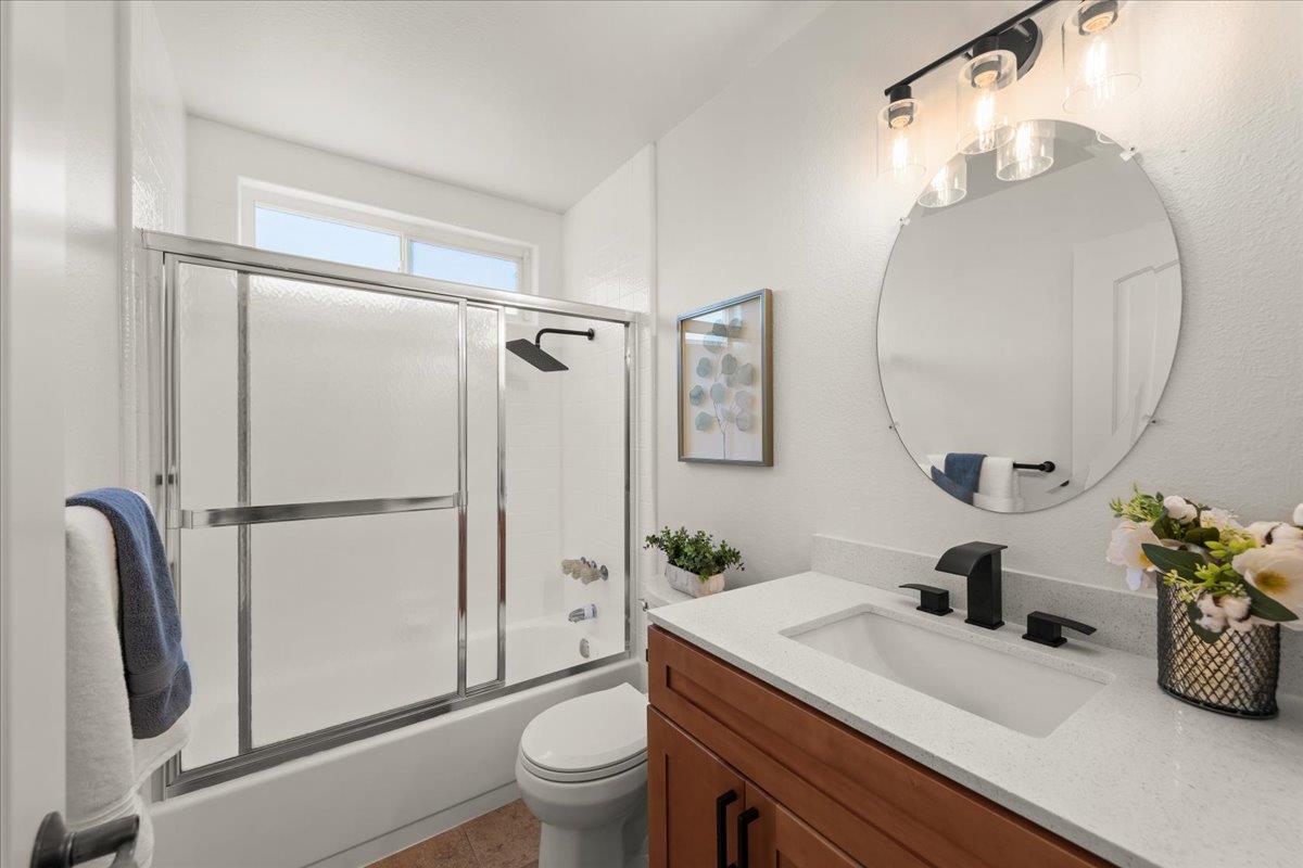 Detail Gallery Image 21 of 34 For 5420 Century Plaza Way, San Jose,  CA 95111 - 4 Beds | 2 Baths