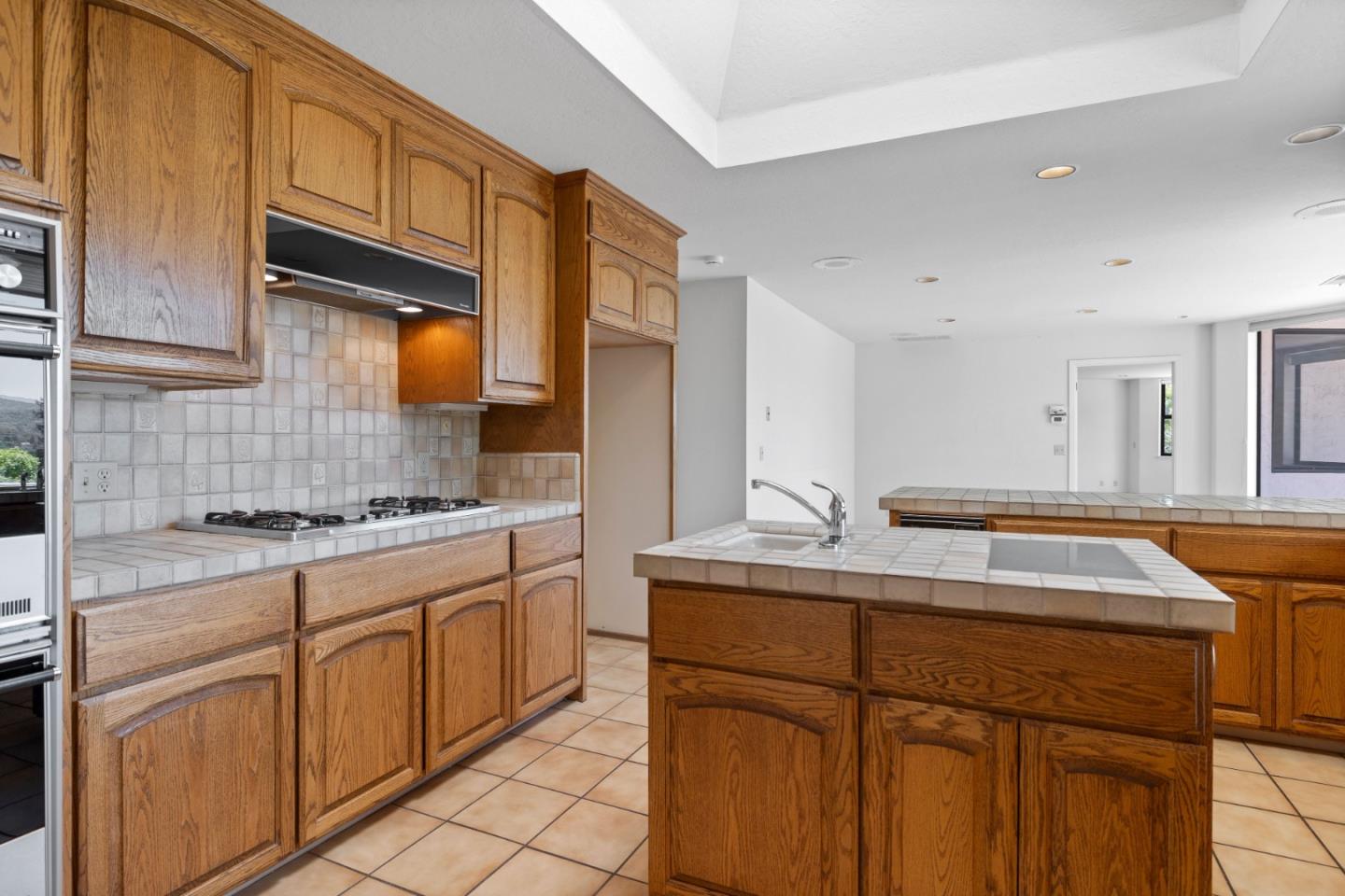 Detail Gallery Image 26 of 50 For 1091 Valley View Ct, Los Altos,  CA 94024 - 3 Beds | 2 Baths