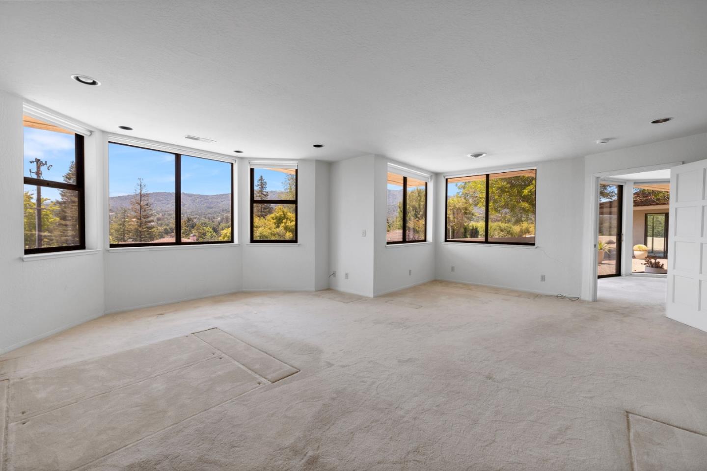 Detail Gallery Image 31 of 50 For 1091 Valley View Ct, Los Altos,  CA 94024 - 3 Beds | 2 Baths