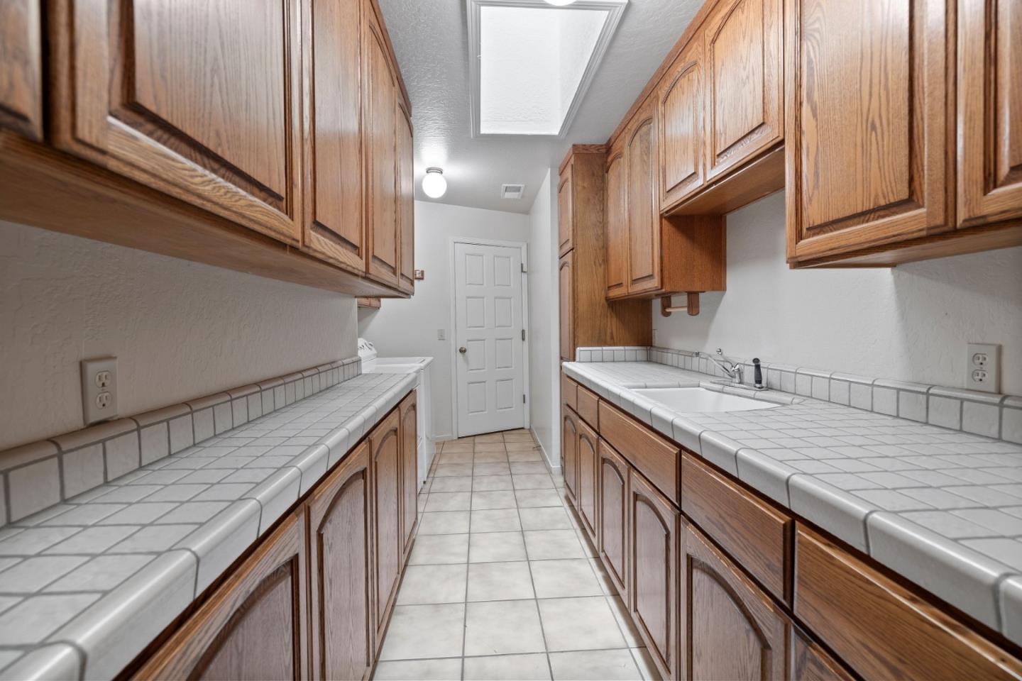 Detail Gallery Image 40 of 50 For 1091 Valley View Ct, Los Altos,  CA 94024 - 3 Beds | 2 Baths