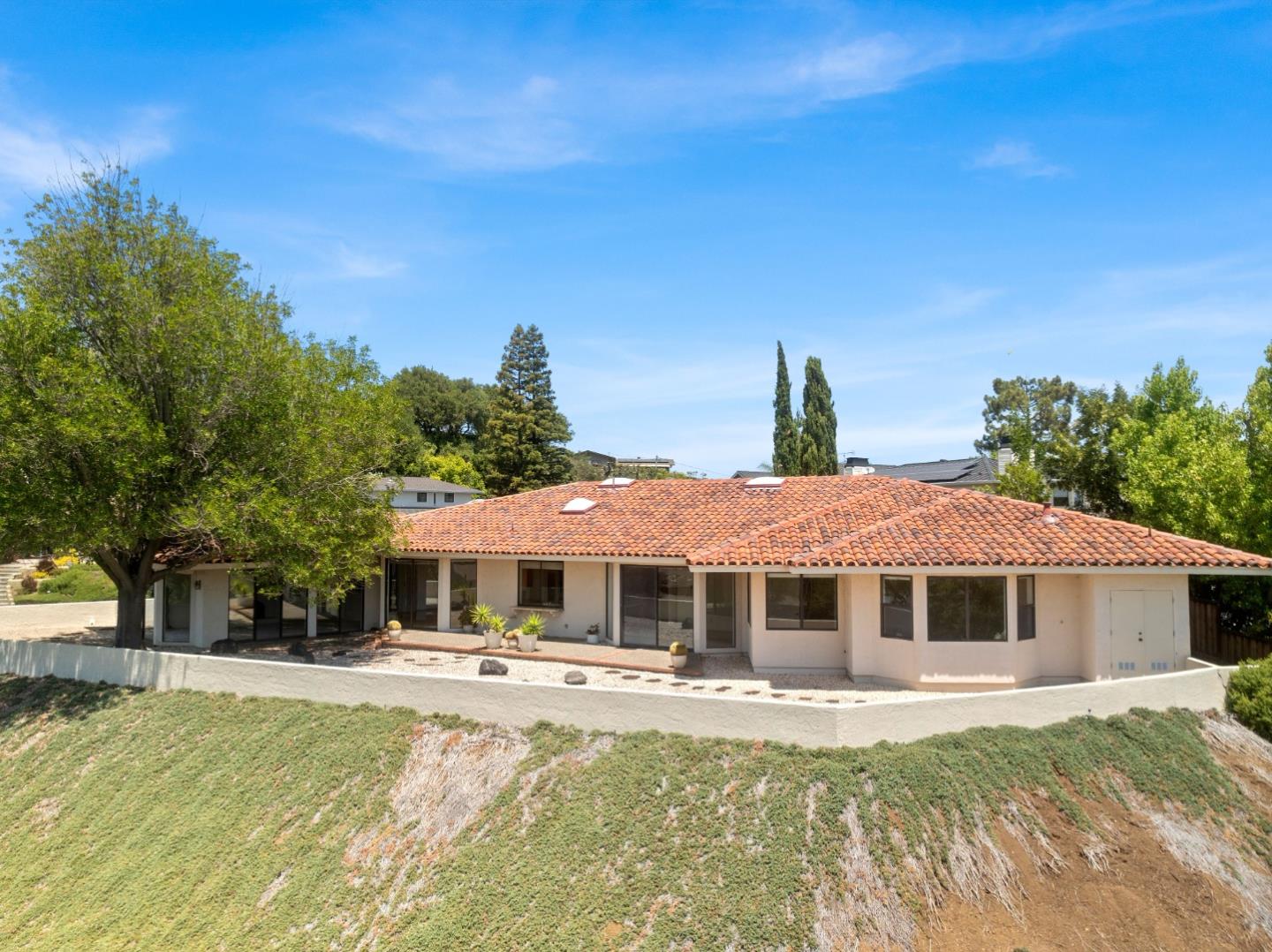 Detail Gallery Image 5 of 50 For 1091 Valley View Ct, Los Altos,  CA 94024 - 3 Beds | 2 Baths