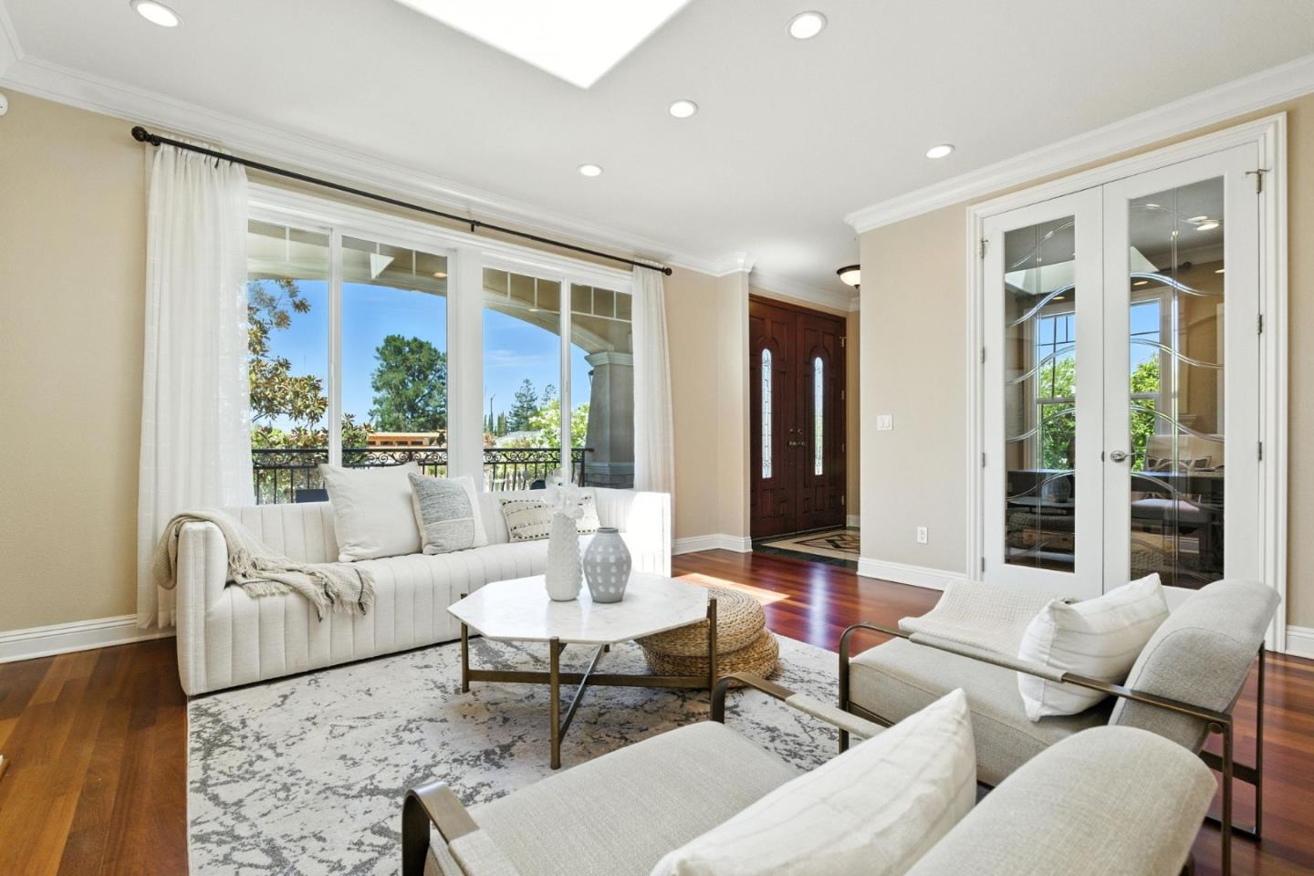 Detail Gallery Image 4 of 56 For 21976 Mcclellan Rd, Cupertino,  CA 95014 - 4 Beds | 3 Baths