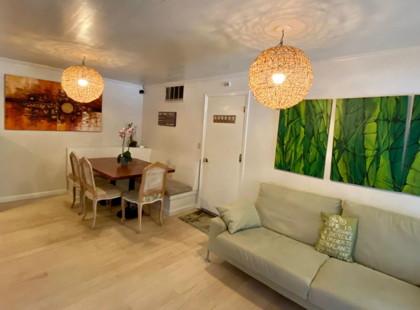 Detail Gallery Image 11 of 30 For 1119 Royal Ln, San Carlos,  CA 94070 - 4 Beds | 2/1 Baths
