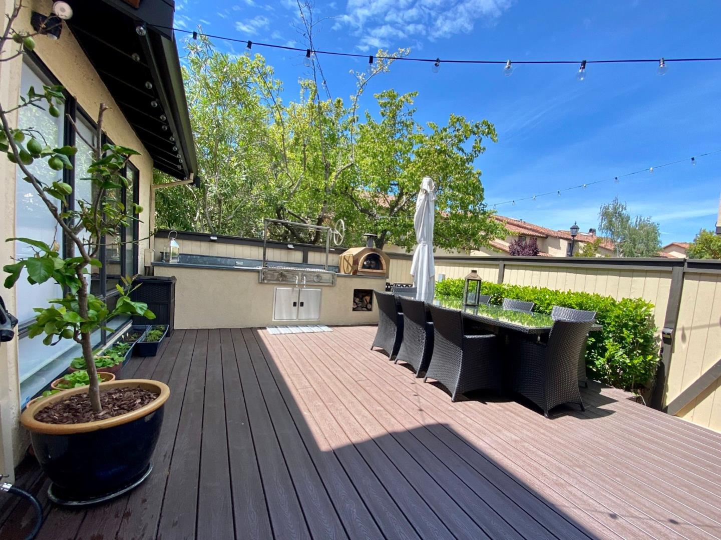 Detail Gallery Image 23 of 30 For 1119 Royal Ln, San Carlos,  CA 94070 - 4 Beds | 2/1 Baths