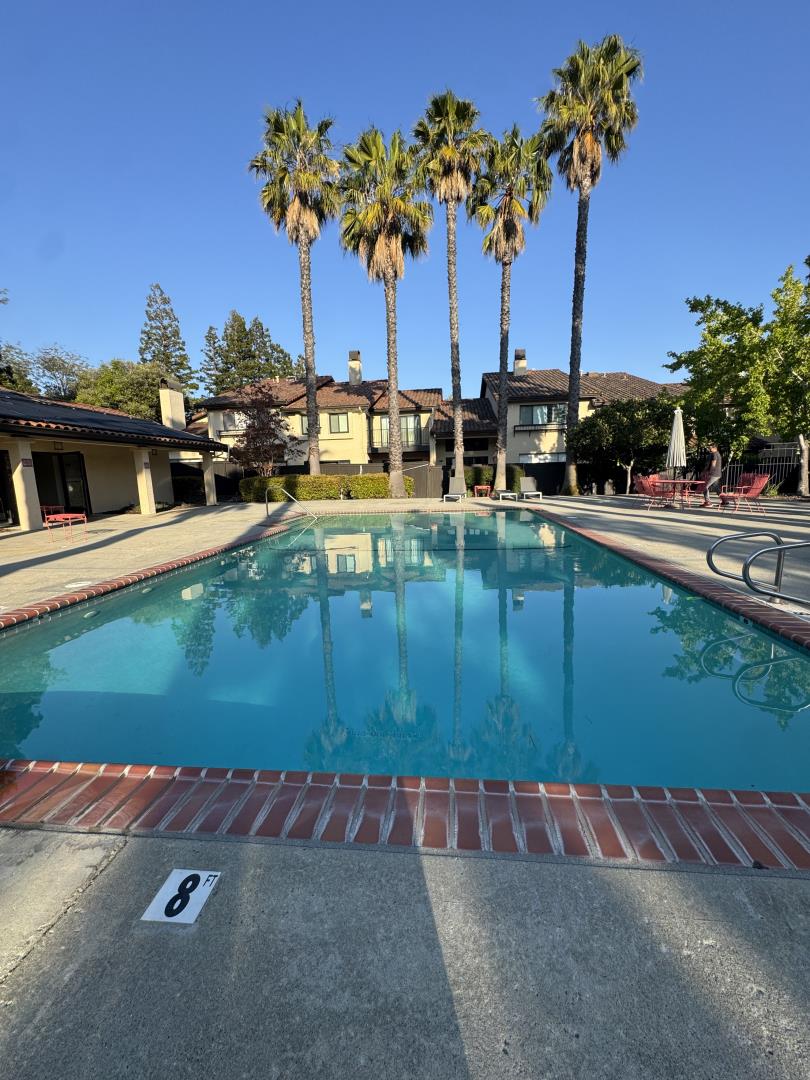 Detail Gallery Image 27 of 30 For 1119 Royal Ln, San Carlos,  CA 94070 - 4 Beds | 2/1 Baths