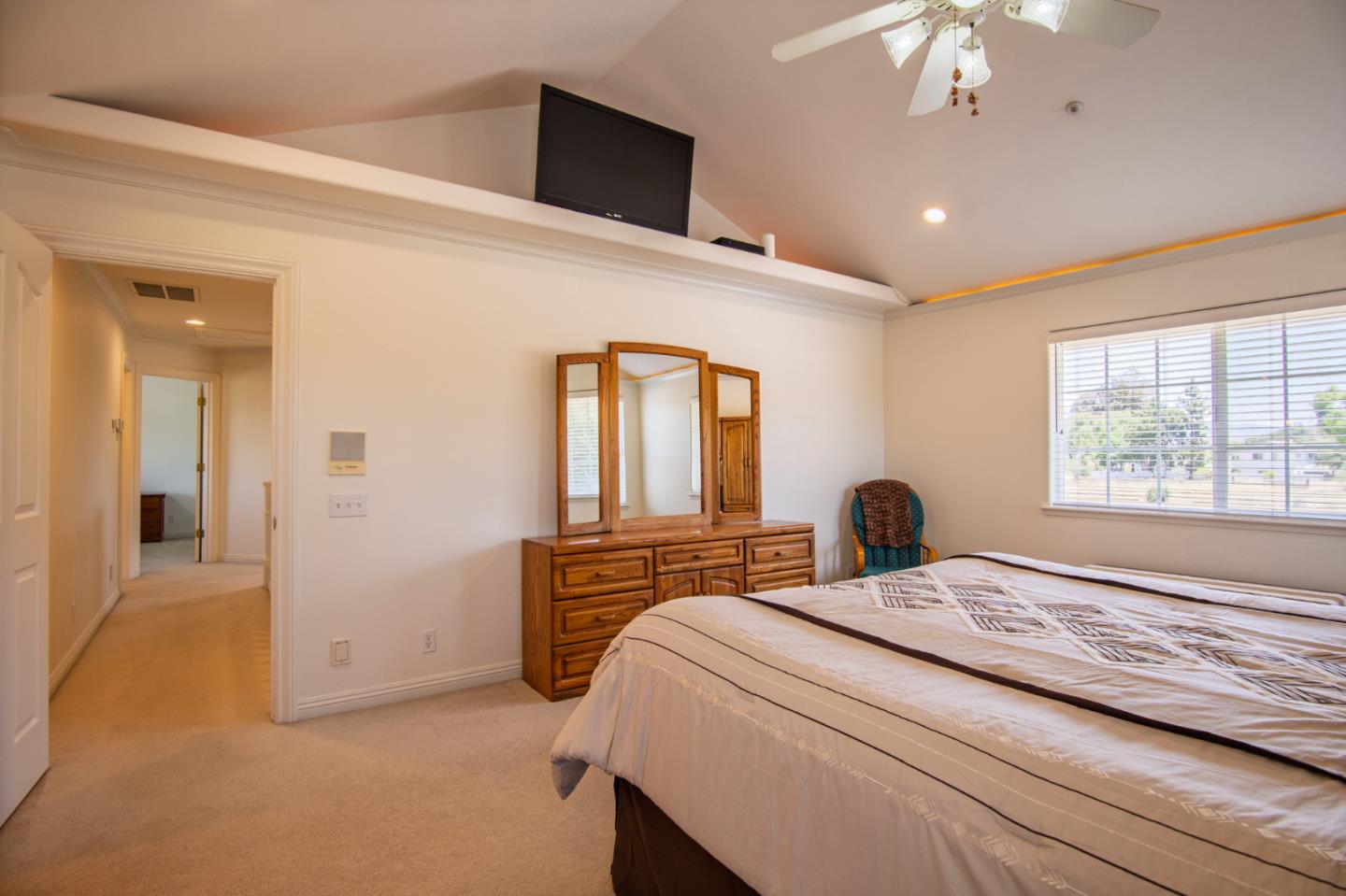 Detail Gallery Image 36 of 112 For 19715 Hale Ave, Morgan Hill,  CA 95037 - 5 Beds | 4/2 Baths