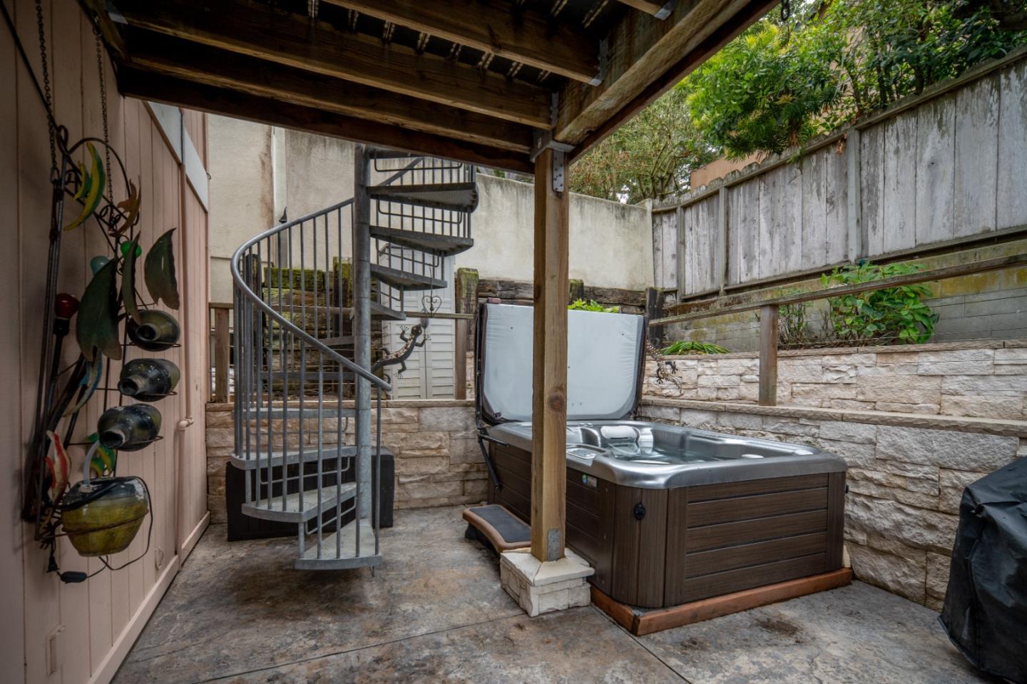 Detail Gallery Image 40 of 45 For 879 Lottie St, Monterey,  CA 93940 - 4 Beds | 2/1 Baths