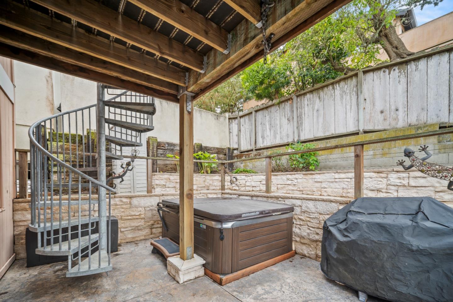Detail Gallery Image 53 of 59 For 879 Lottie St, Monterey,  CA 93940 - 4 Beds | 2/1 Baths