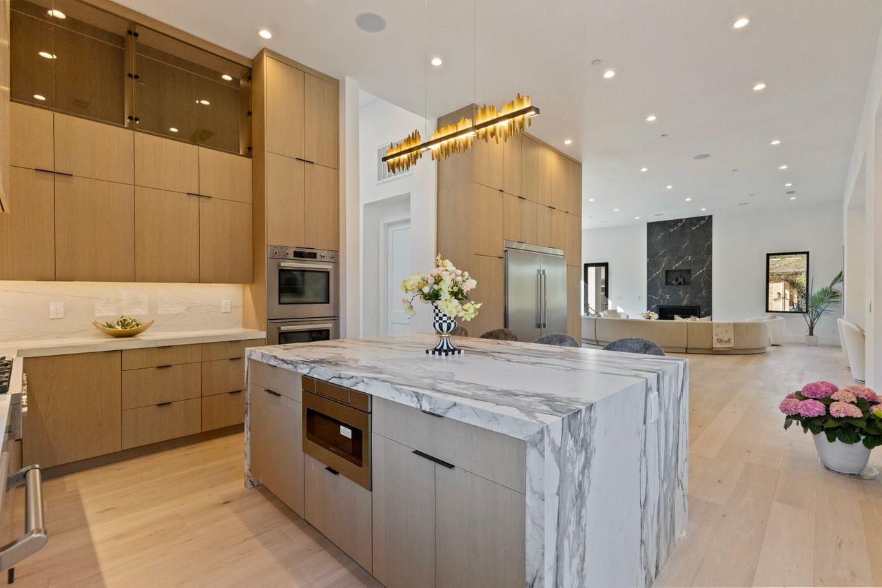 Detail Gallery Image 20 of 88 For 18071 Saratoga Los Gatos Rd, Monte Sereno,  CA 95030 - 5 Beds | 4/1 Baths