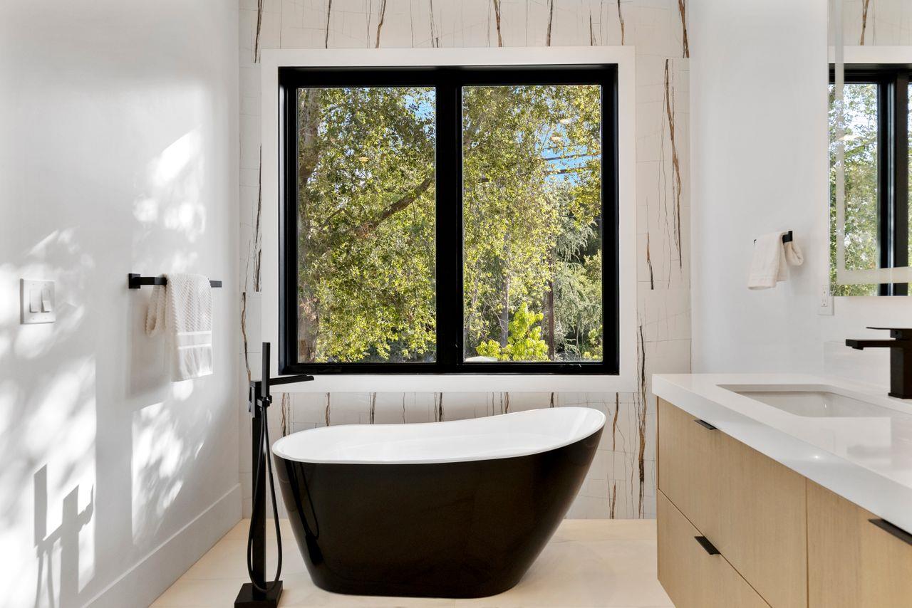 Detail Gallery Image 33 of 88 For 18071 Saratoga Los Gatos Rd, Monte Sereno,  CA 95030 - 5 Beds | 4/1 Baths