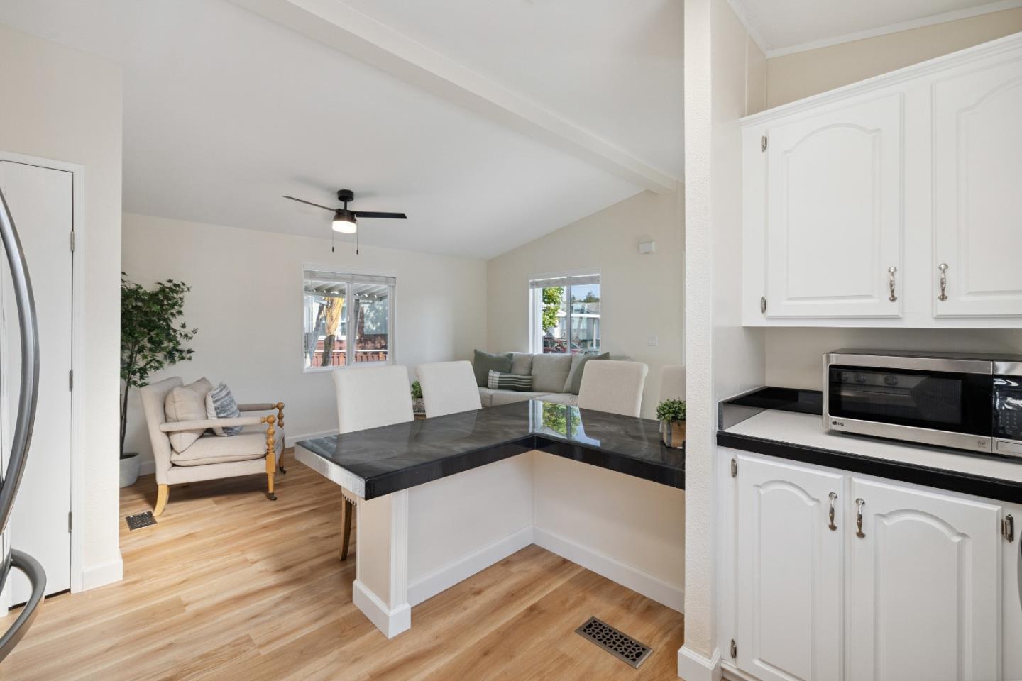 Detail Gallery Image 16 of 41 For 2711 Mar Vista Dr #24,  Aptos,  CA 95003 - 3 Beds | 2 Baths