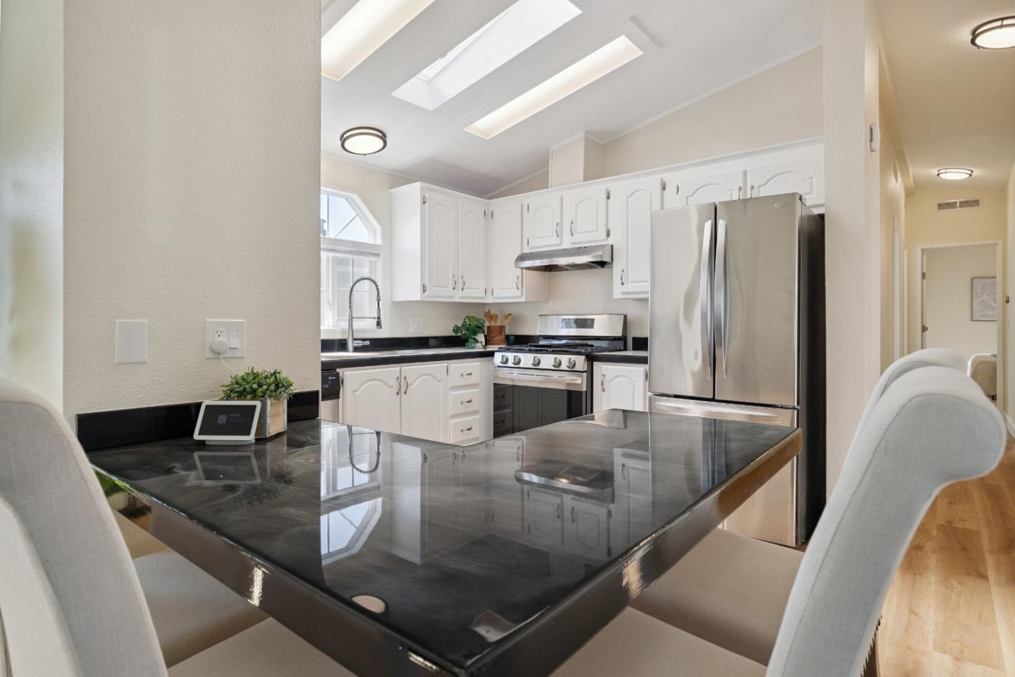Detail Gallery Image 18 of 41 For 2711 Mar Vista Dr #24,  Aptos,  CA 95003 - 3 Beds | 2 Baths