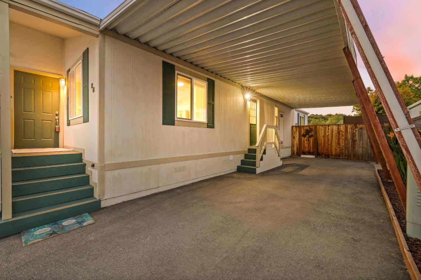 Detail Gallery Image 4 of 41 For 2711 Mar Vista Dr #24,  Aptos,  CA 95003 - 3 Beds | 2 Baths
